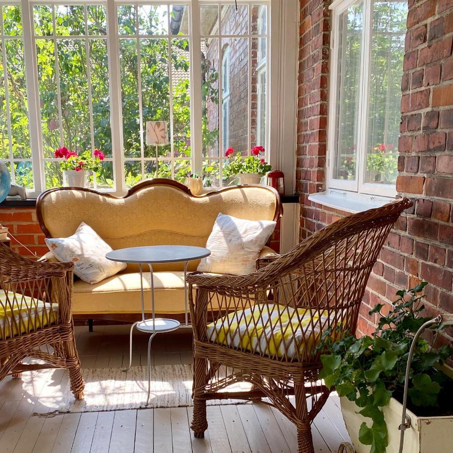 Villa Sandby B&B Borrby Ngoại thất bức ảnh